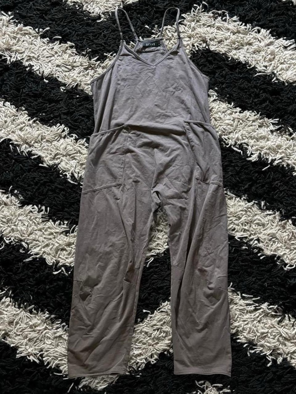 Efan Athleisure Grey Capri Pant Yoga Sleeveless Loose Fit Jumpsuit Women’s Small